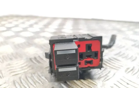 Volvo S60 Fuse module E434E7E1826C