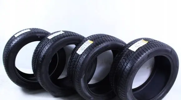 Mercedes-Benz GLS X167 R22 winter tire