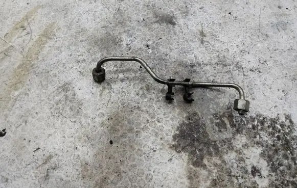 Chevrolet Captiva Fuel line pipe