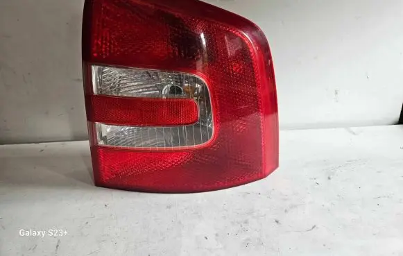 Skoda Octavia Mk2 (1Z) Rear/tail lights 1Z9945096