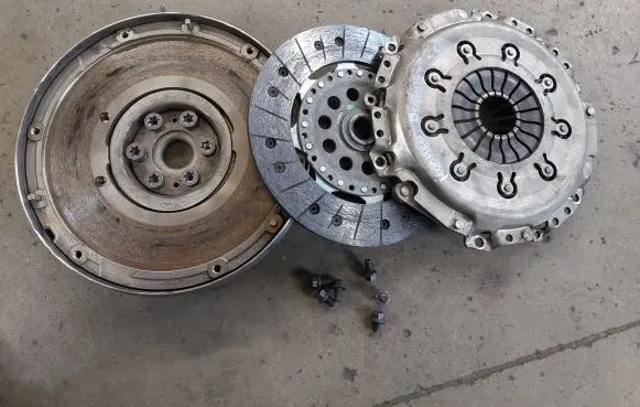 Ford Mondeo MK IV Clutch set kit 8g916477bc 8m517550ac 8m517563ab