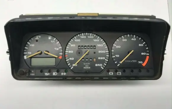 Volkswagen PASSAT Speedometer (instrument cluster) nr67