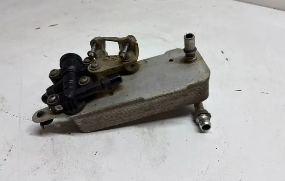 BMW 5 G30 G31 G38 Transmission/gearbox oil cooler 8514515