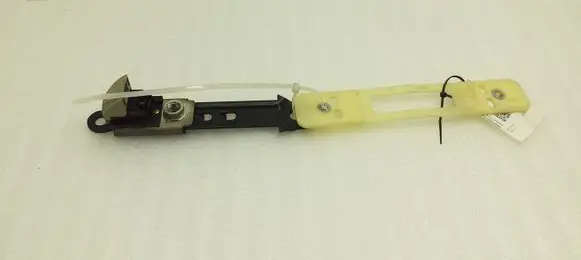 Hummer H3 Seat belt adjustment rail 15236792