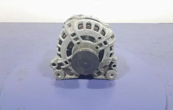 Skoda Fabia Mk3 (NJ) Generator/alternator 04C903023J