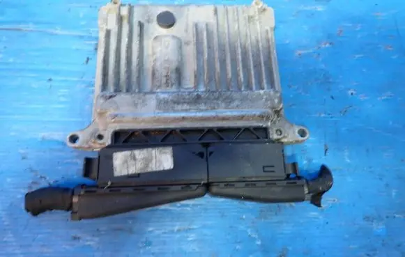 Mercedes-Benz C W204 Engine control unit/module A6461503634