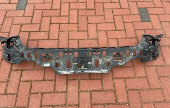 BMW 8 G15 Rear bumper mounting bracket 8075259 51128075259