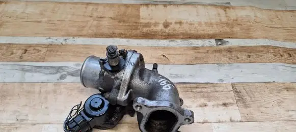 Toyota Avensis T250 Throttle valve 8967221020