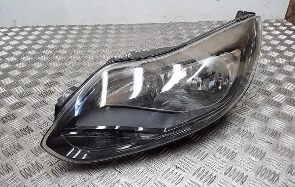 Ford Focus Headlight/headlamp