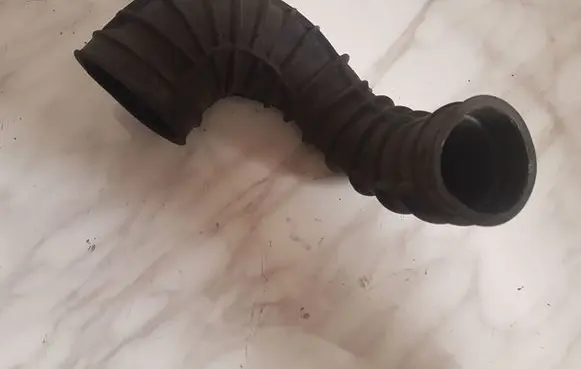 Volvo S60 Air intake hose/pipe 08634148