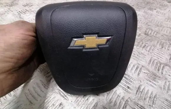 Chevrolet Trax Steering wheel airbag 95328143 631046026 4710000000000X
