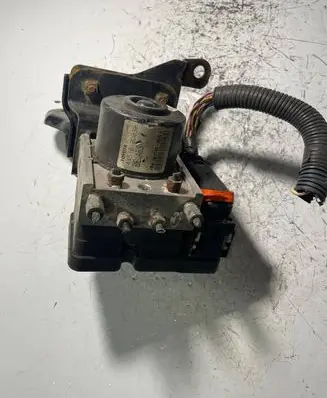 Toyota Yaris ABS Pump 445100d030 895410d040