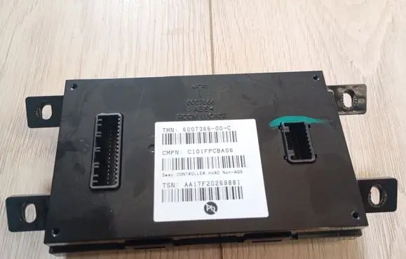 Tesla Model S Air conditioner control unit module 600736600C