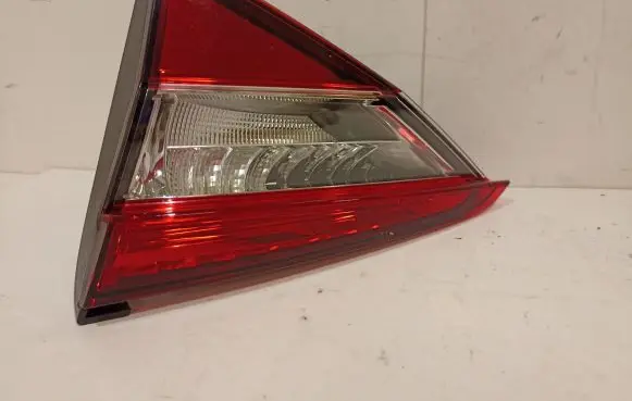 Skoda Superb B8 (3V) Tailgate rear/tail lights 2021001174