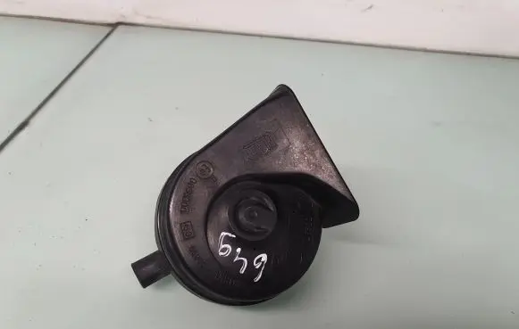 BMW 3 E90 E91 Horn signal 7159421 61337159421