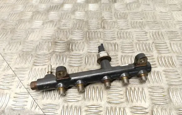 Fuel main line pipe