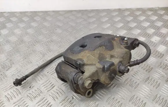 Nissan X-Trail T32 Front brake caliper
