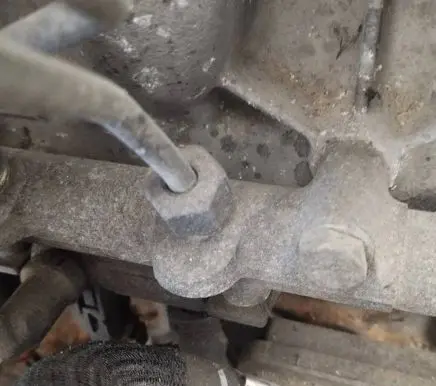Citroen C8 Fuel main line pipe