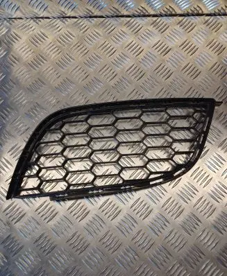 Alfa Romeo Giulietta Front bumper lower grill 156085893