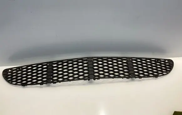 Mercedes-Benz E W211 Front bumper lower grill A2118850053 2118850053