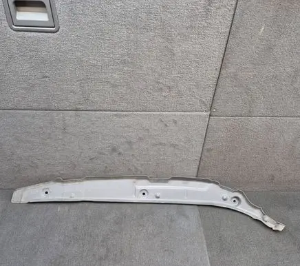 Audi Q7 4L Fender end trim 4M8821111