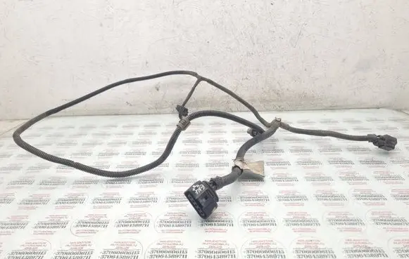 Volkswagen Golf Plus Headlight/headlamp wiring loom/harness 4D0973725