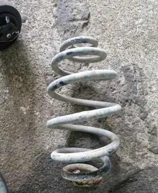 Volkswagen PASSAT B5 Rear coil spring