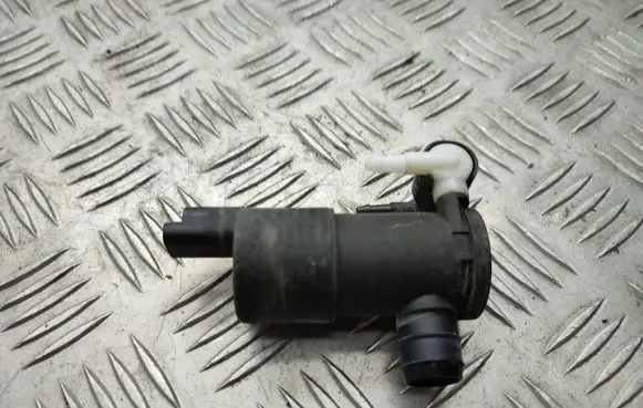 Peugeot 2008 II Windscreen/windshield washer pump 9825893480