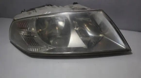 Skoda Octavia Mk2 (1Z) Headlight/headlamp