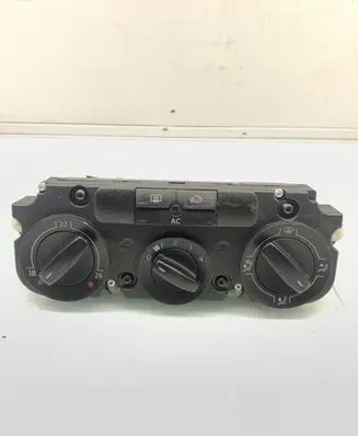 Volkswagen PASSAT B6 Climate control unit