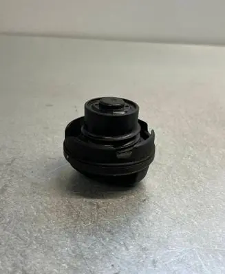 Volkswagen Polo Fuel tank filler cap 1j0201553p