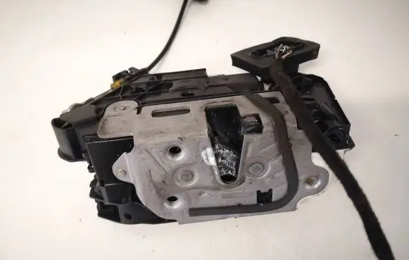 Seat Leon (5F) Rear door lock 5K4839016AC