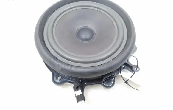 Audi A4 S4 B7 8E 8H Front door speaker