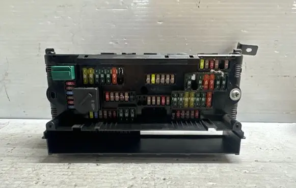 BMW 5 F10 F11 Fuse module 217033442E 9234421 01501312