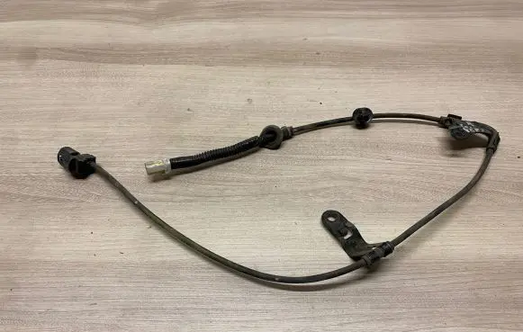 Toyota Verso Rear ABS sensor wiring 
