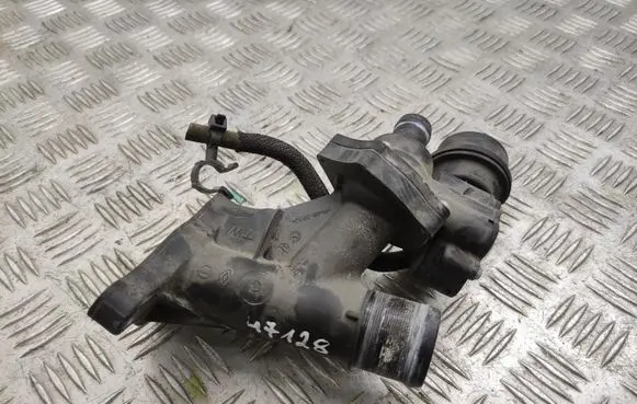 Nissan X-Trail T32 Engine coolant pipe/hose 110600686R