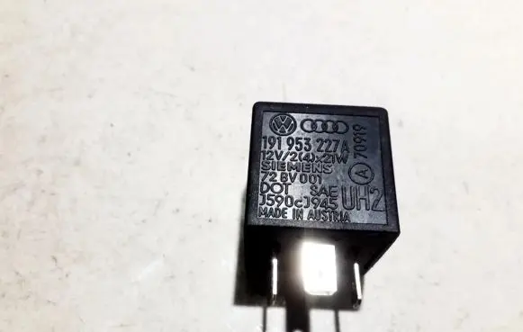 Volkswagen Golf IV Other relay 191953227a j590cj945
