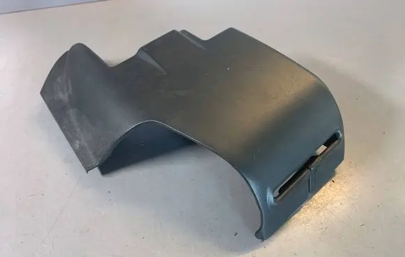 BMW 3 E46 Seat belt trim 8208368