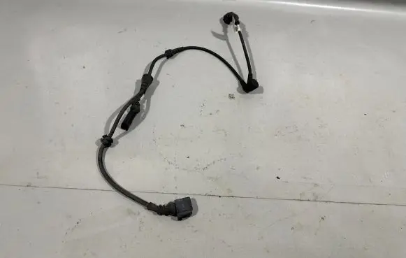 Porsche Cayenne (92A) Front ABS sensor wiring 7P0971279A