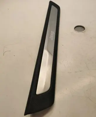 Jeep Grand Cherokee Front sill trim cover 1NC80DX9AB