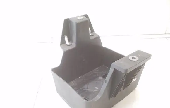 NIO ES8 Other engine bay part P0069309