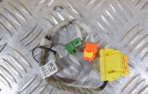 Audi A3 S3 8P Airbag squib ring wiring 8P0971589K