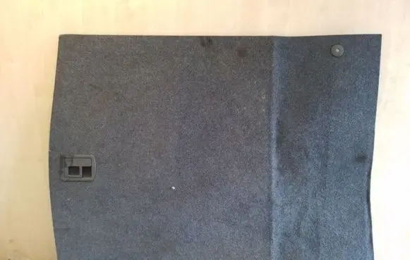 Trunk/boot floor carpet liner