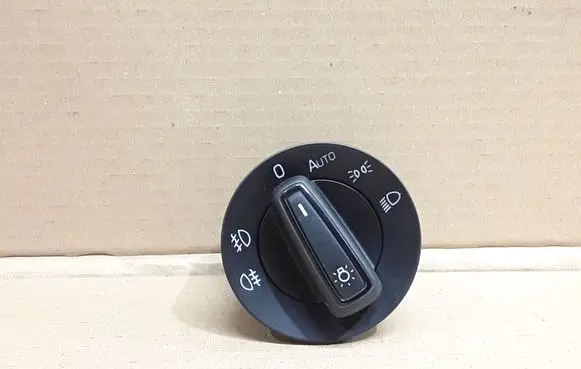 Skoda Octavia Mk3 (5E) Light switch 5E0941431D