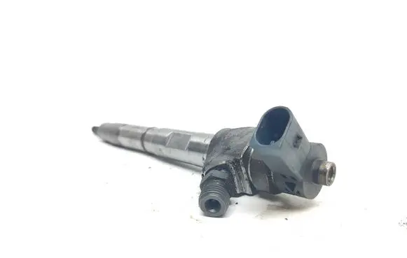 Audi A4 S4 B9 Fuel injector 04L130277AC