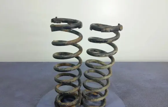 Mitsubishi Outlander Rear coil spring