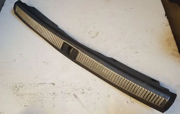 Audi A4 S4 B7 8E 8H Trunk/boot sill cover protection 8E9864483C