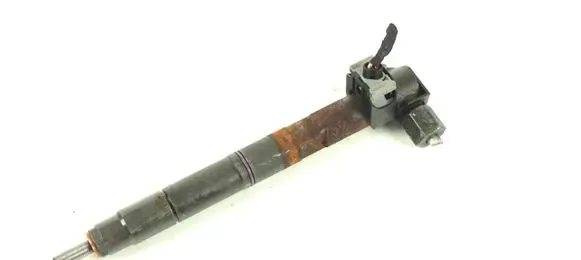 Hyundai i20 (PB PBT) Fuel injector 338002A760 28235143