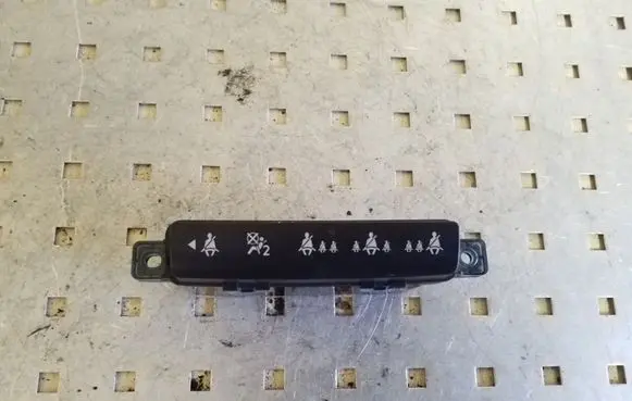 Nissan Qashqai Seat belt warning relay P10075A7710000