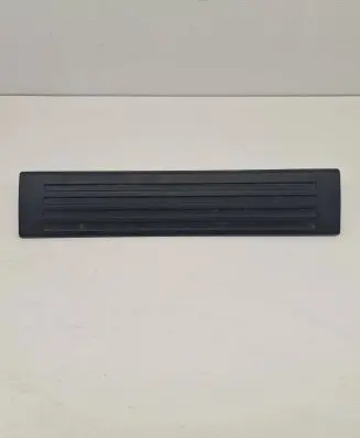 Mercedes-Benz R W251 Front sill trim cover A2516860136